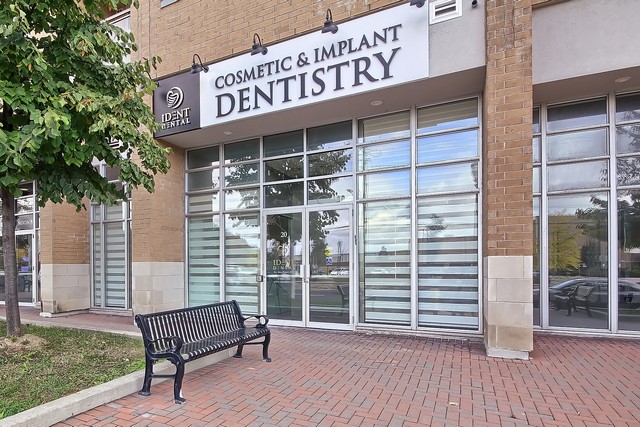 iDent Dental | 10211 Keele St Unit 20, Maple, ON L6A 4R8, Canada | Phone: (905) 553-2647