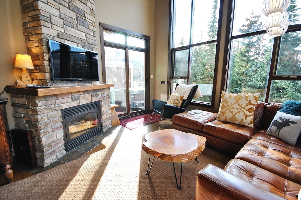 Top Of The Mountain Accommodations & Management | 2160 Sun Peaks Rd #3, Sun Peaks, BC V0E 5N0, Canada | Phone: (250) 578-6939