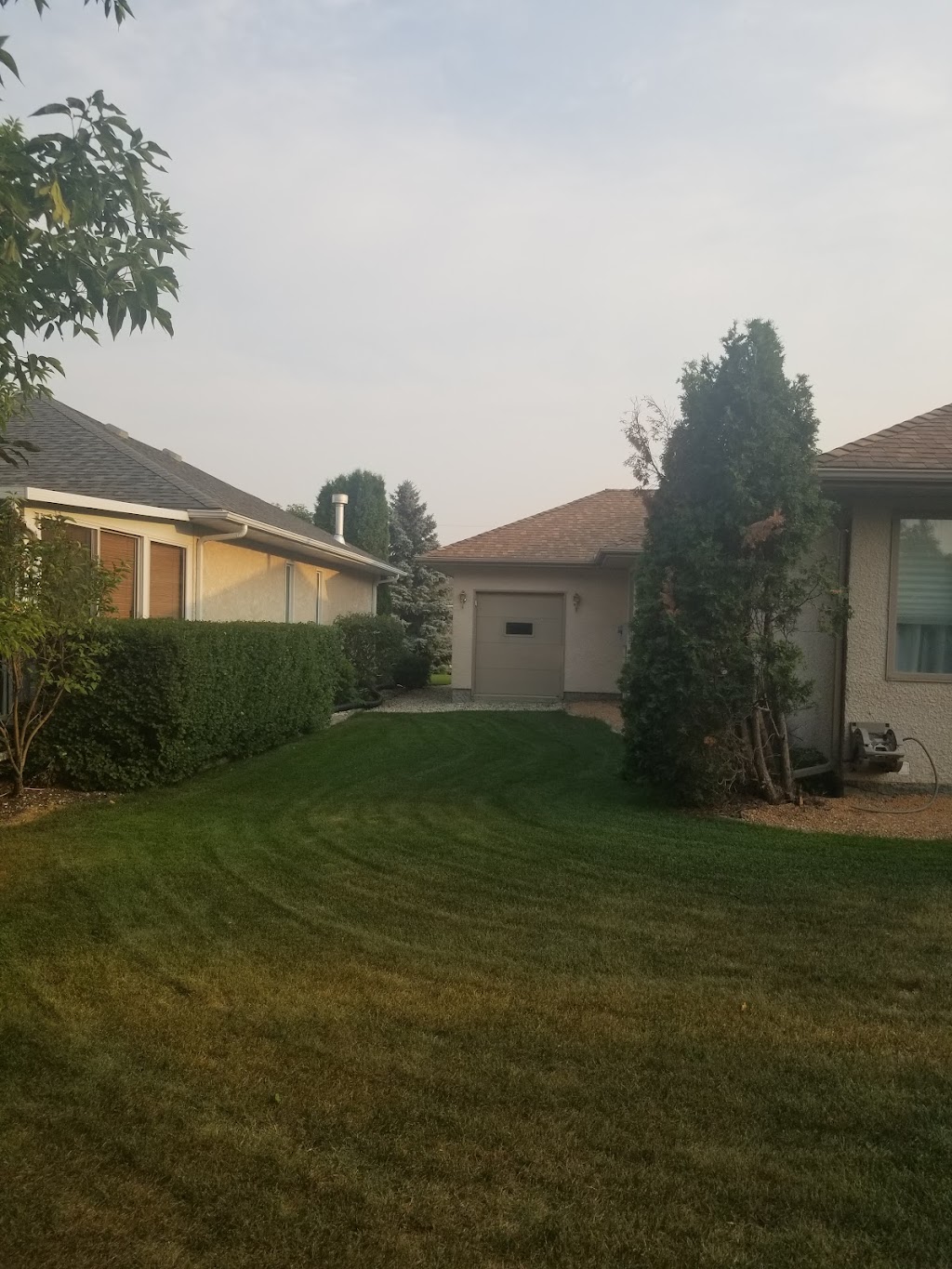 Hamm lawncare | 152 Grandview Dr, Steinbach, MB R5G 0X1, Canada | Phone: (204) 408-2402