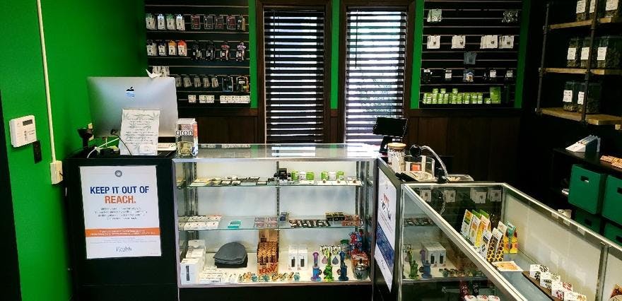 THC Vape and Weed Dispensary Markham | 7866 Kennedy Rd, Markham, ON L6G 1B5, Canada | Phone: (647) 351-6002