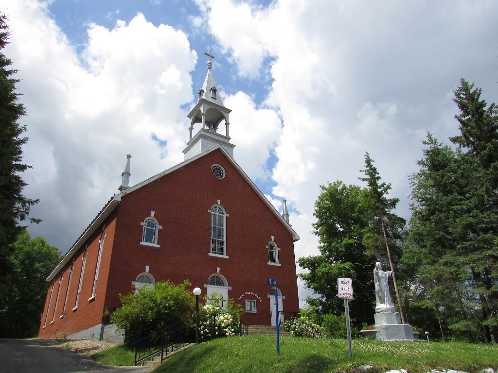 Église Saint-Nom-de-Marie | 9 Rue de lÉglise, Lac-Sainte-Marie, QC J0X 1Z0, Canada | Phone: (819) 467-2030