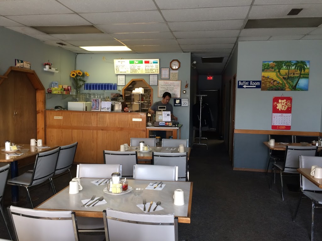 Chau Anns Restaurant | 2218 Ave C North, Saskatoon, SK S7L 5Z2, Canada | Phone: (306) 664-9888