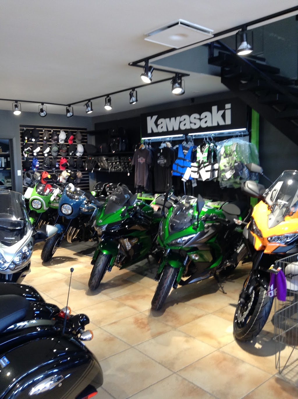 Clément Motos | 630 Chemin de la Grande Carriere, Louiseville, QC J5V 2L4, Canada | Phone: (819) 228-5267