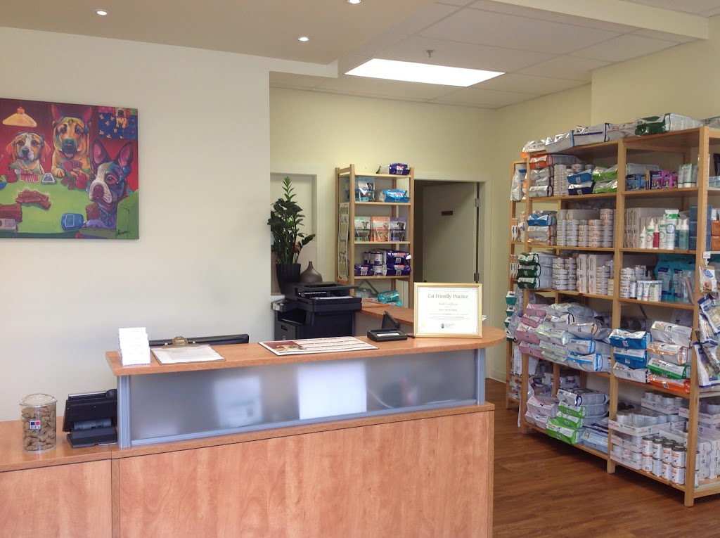 Queens Park Pet Hospital | 818 Colborne St, New Westminster, BC V3L 0G4, Canada | Phone: (604) 544-7387