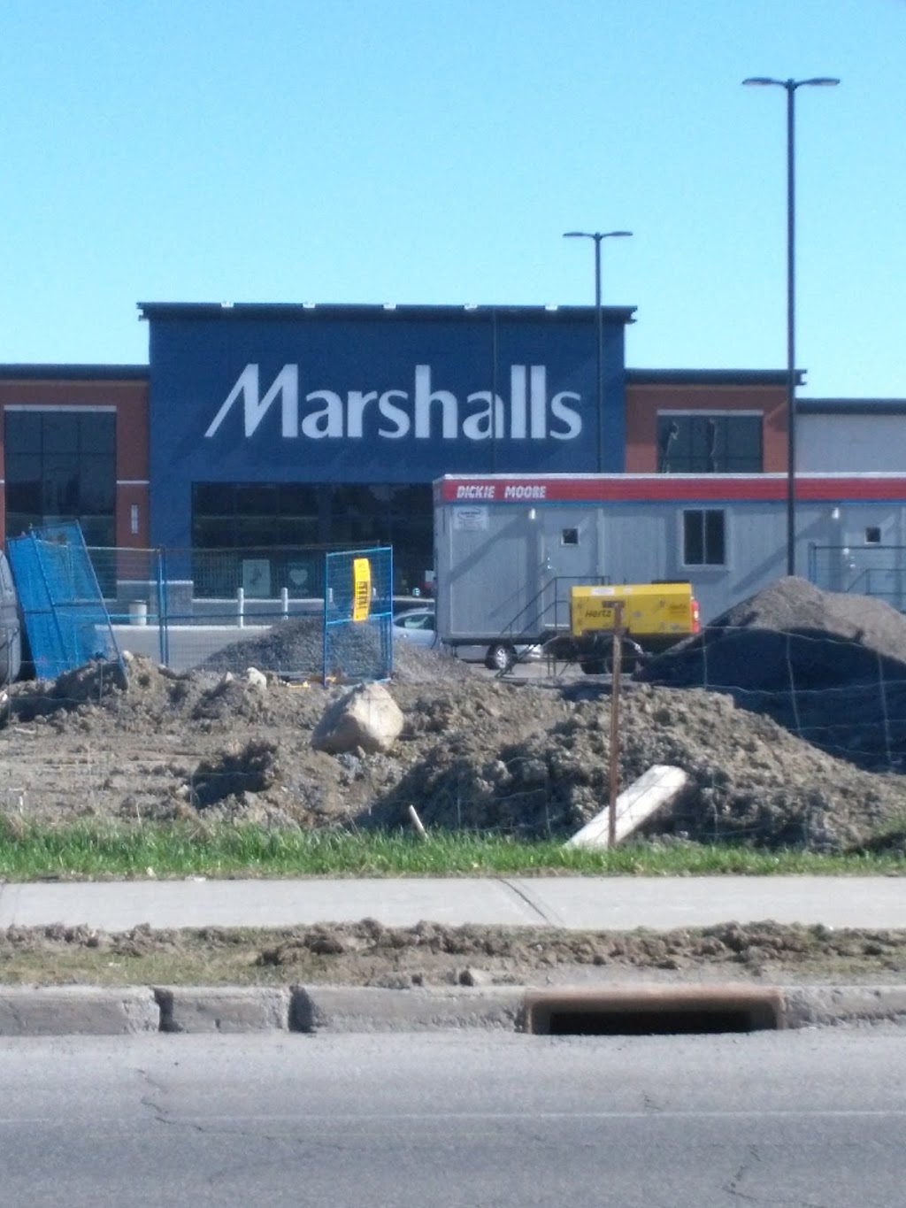 Marshalls | 2025 Mer-Bleue Rd, Orléans, ON K4A 3T9, Canada | Phone: (613) 834-8764