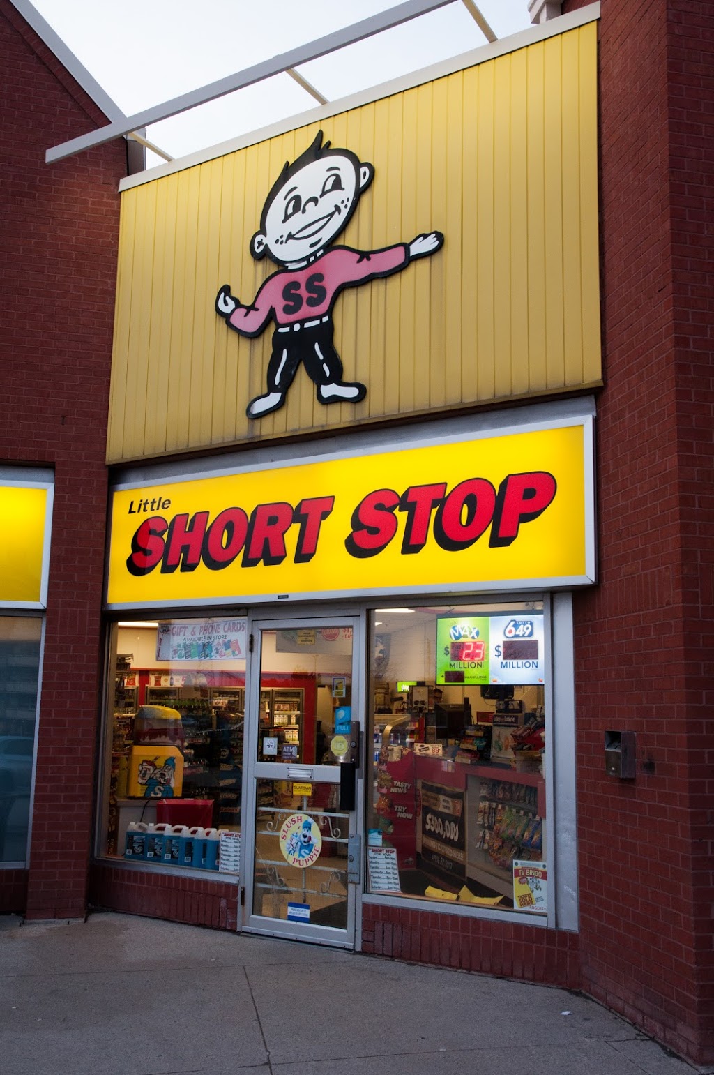 Little Short Stop | 113 Silvercreek Pkwy N, Guelph, ON N1H 3T3, Canada | Phone: (519) 837-1453
