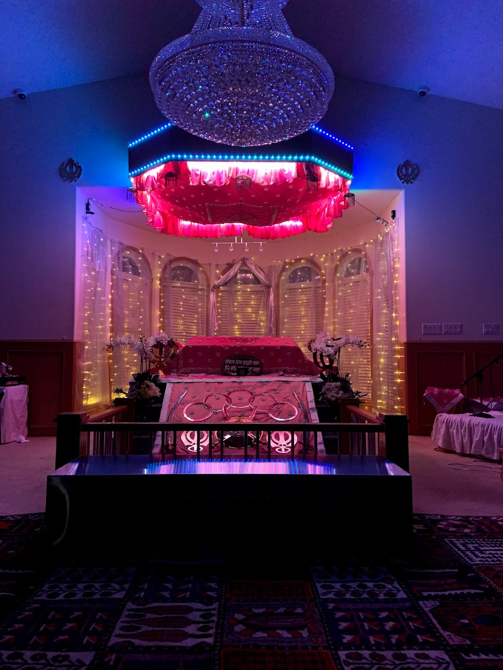 Guru Ram Das Darbar | 5225 84 St NE, Calgary, AB T3J 4A9, Canada | Phone: (403) 285-3035