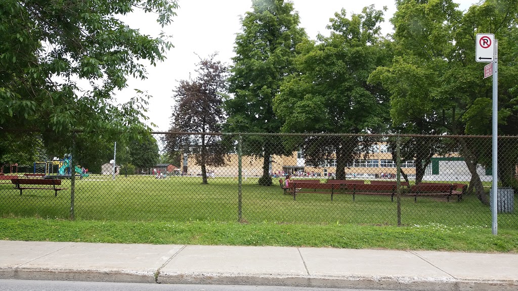 Primary School Notre-Dame Des Rapides | 8585 Rue George, LaSalle, QC H8P 1G5, Canada | Phone: (514) 595-2052