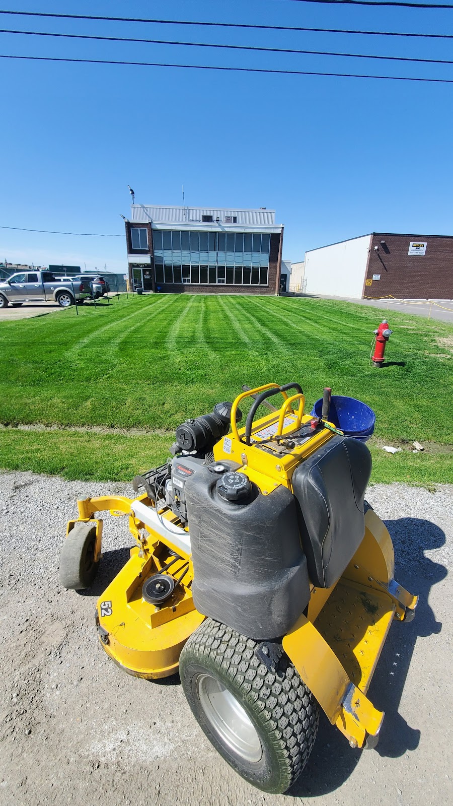 M.R.P Lawn Care | 4218 Greybrook Crescent, Mississauga, ON L4W 3G6, Canada | Phone: (647) 539-4015