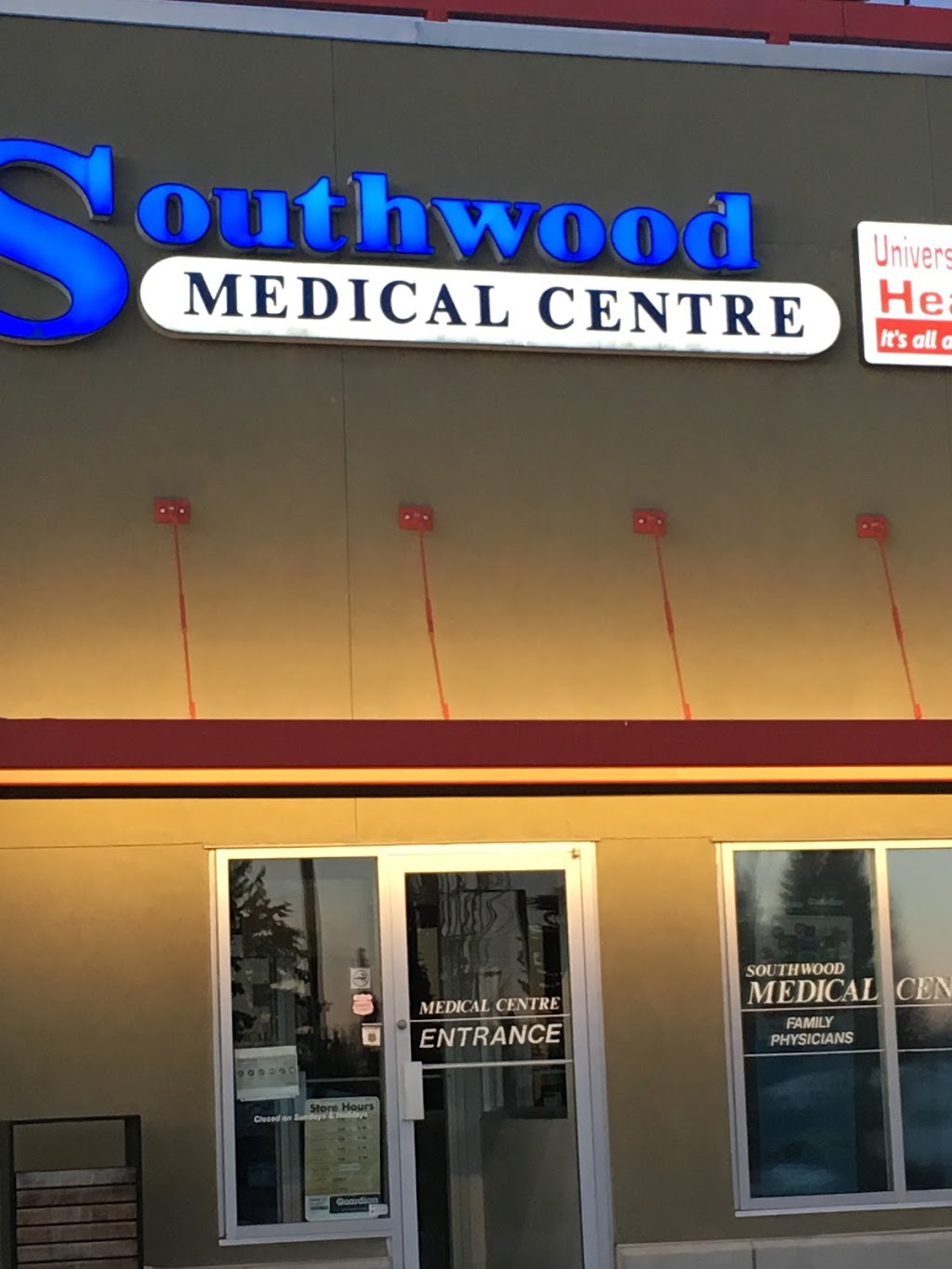 Southwood Medical Centre | 10233 Elbow Dr SW Unit 80, Calgary, AB T2W 1E8, Canada | Phone: (403) 252-1112