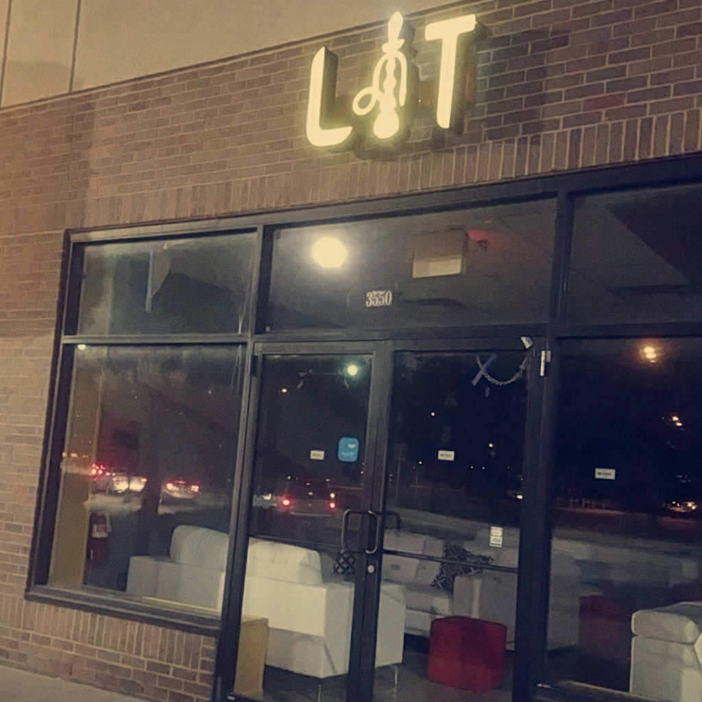 Lit Hookah Lounge | 3550 Main St, Amherst, NY 14226, USA | Phone: (716) 835-3200