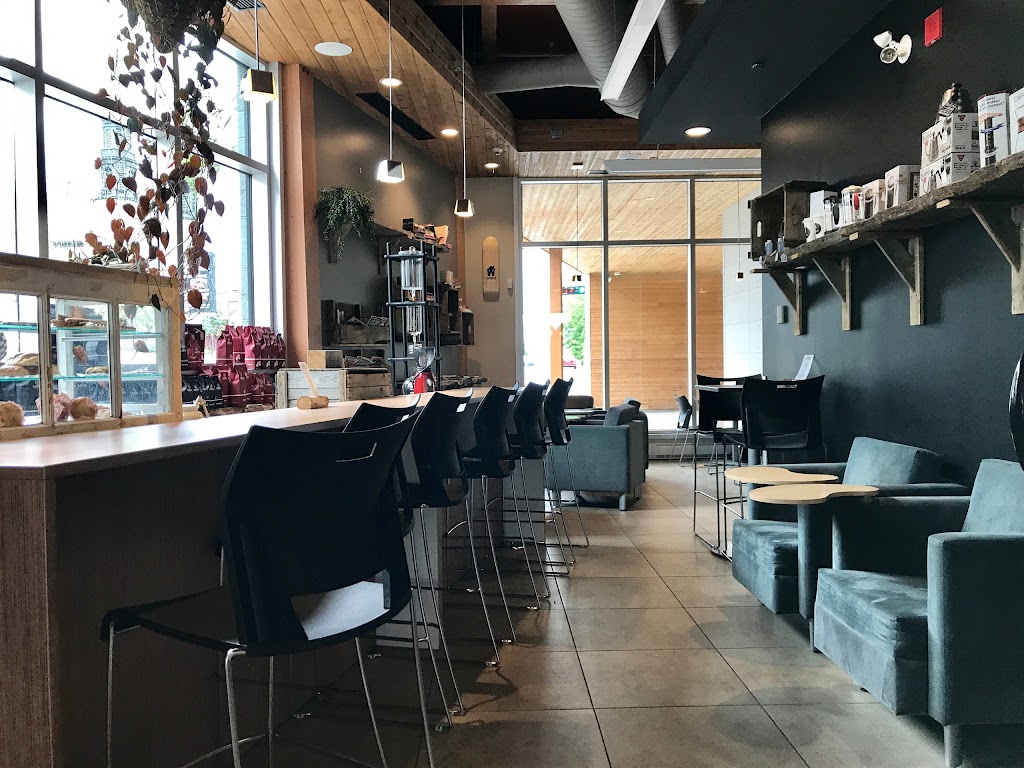 Lérudit Café | 2480 Rue Saint-Dominique, Jonquière, QC G7X 6K1, Canada | Phone: (418) 695-2233