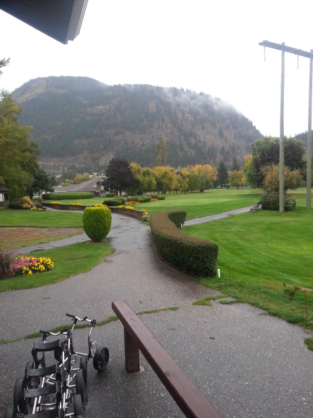 Sunshore Golf Club | 929 Hysop Rd, Chase, BC V0E 1M1, Canada | Phone: (250) 679-3021