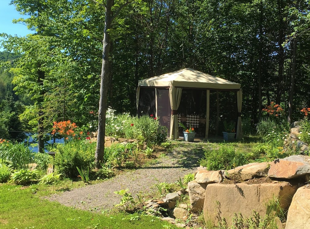 Gîte Vita Bella B&B | 280 Chemin de Bellefeuille, Saint-Adolphe-dHoward, QC J0T 2B0, Canada | Phone: (819) 327-5037