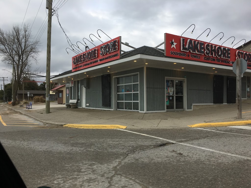 Lake shore store | 101 Main St, Sauble Beach, ON N0H 2G0, Canada | Phone: (519) 422-1444