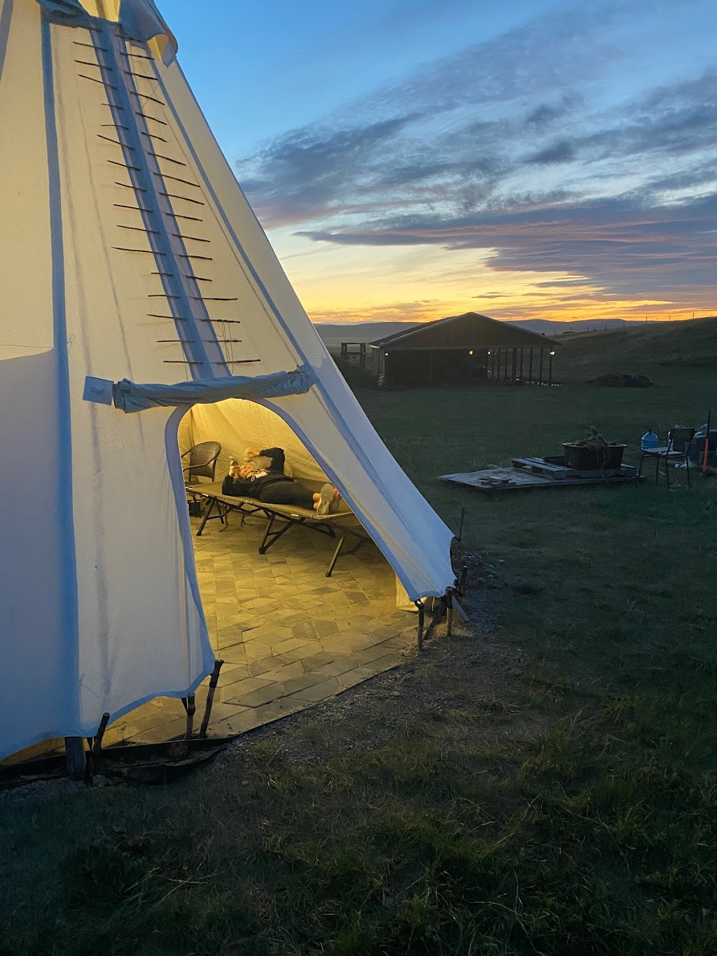 Pale Horse Tipi Camp | SE 1/4 Sec 32 twp7 rge27 w4m, Brocket, AB T0K 0H0, Canada | Phone: (403) 332-3840