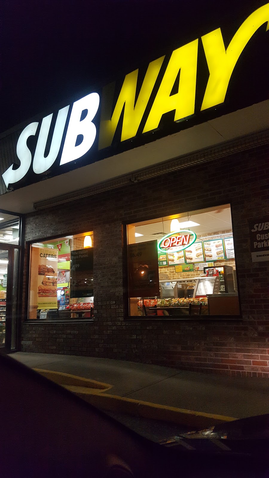 Subway | 266 St. Margarets Bay Rd Green Gables Convenience Store, Unit 2, Halifax, NS B3N 1J6, Canada | Phone: (902) 479-7827