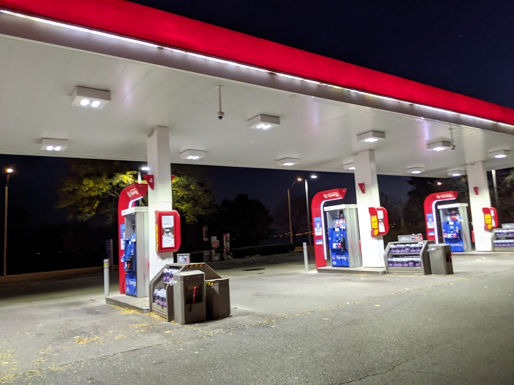 Esso | 1447 Lakeshore Rd, Burlington, ON L7S 1B3, Canada | Phone: (905) 632-3900