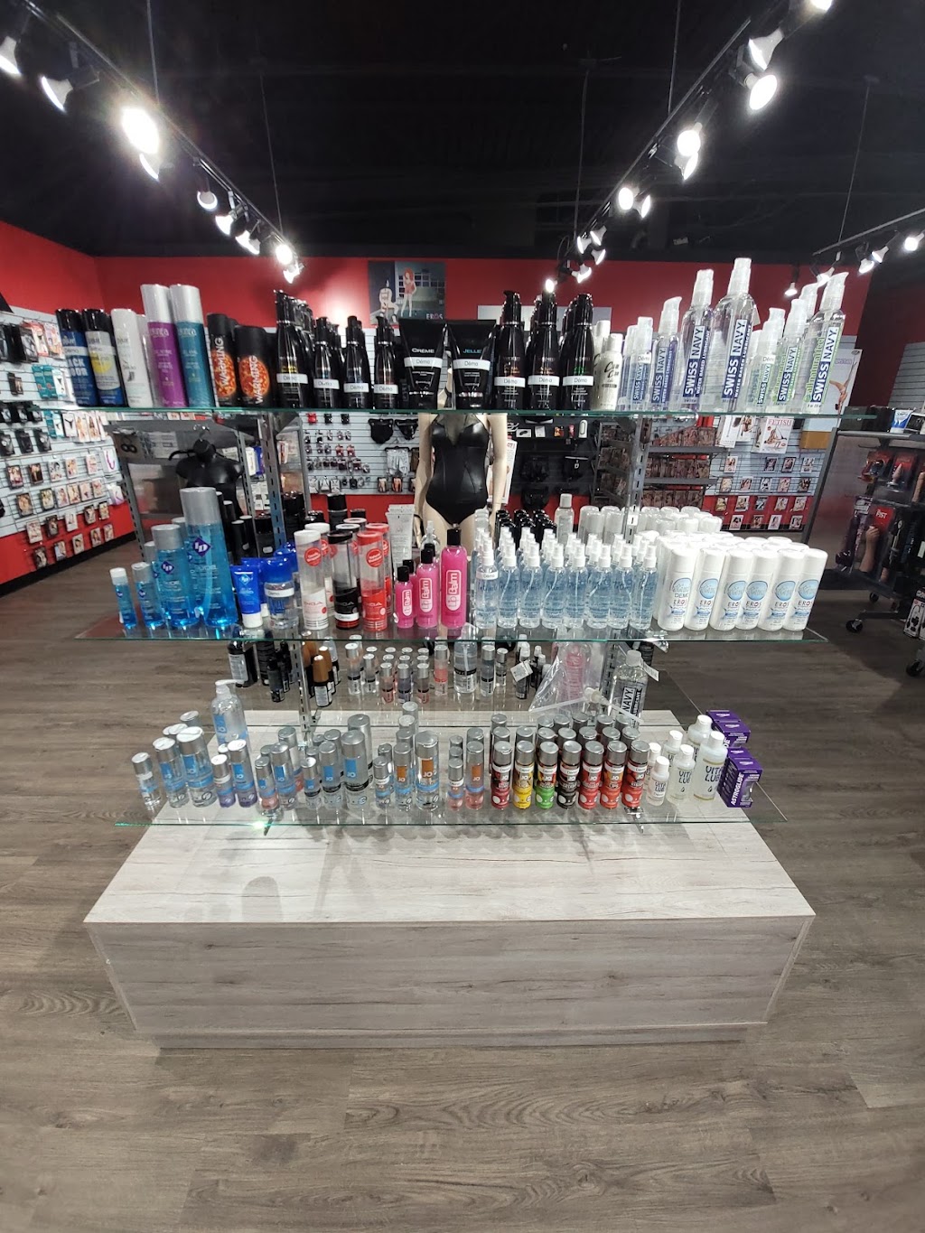 Eros Et Compagnie | 72 Bd Saint-Jean-Baptiste Suite 120, Châteauguay, QC J6K 4Y7, Canada | Phone: (450) 201-0509