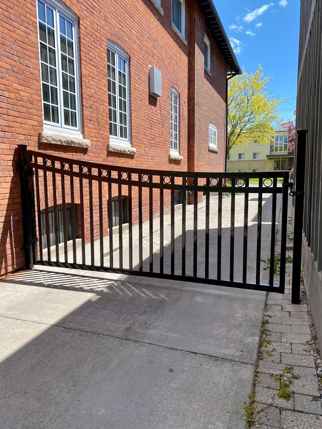 firm fence | 375 Bering Ave, Etobicoke, ON M8Z 3B1, Canada | Phone: (416) 233-1811