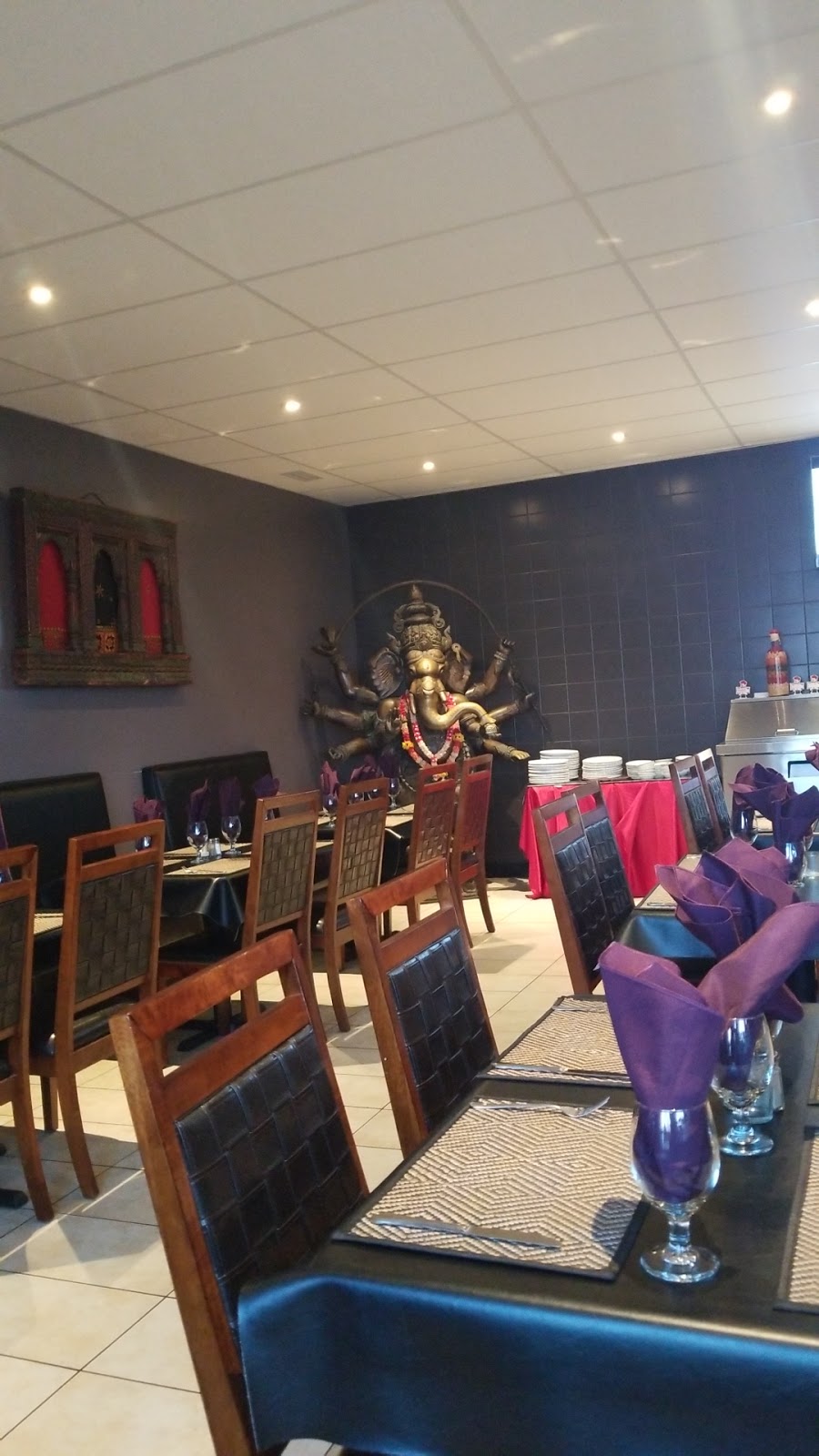 Black Pepper Restaurant | 8-7 Centennial Dr N, Martensville, SK S0K 2T0, Canada | Phone: (306) 955-7775