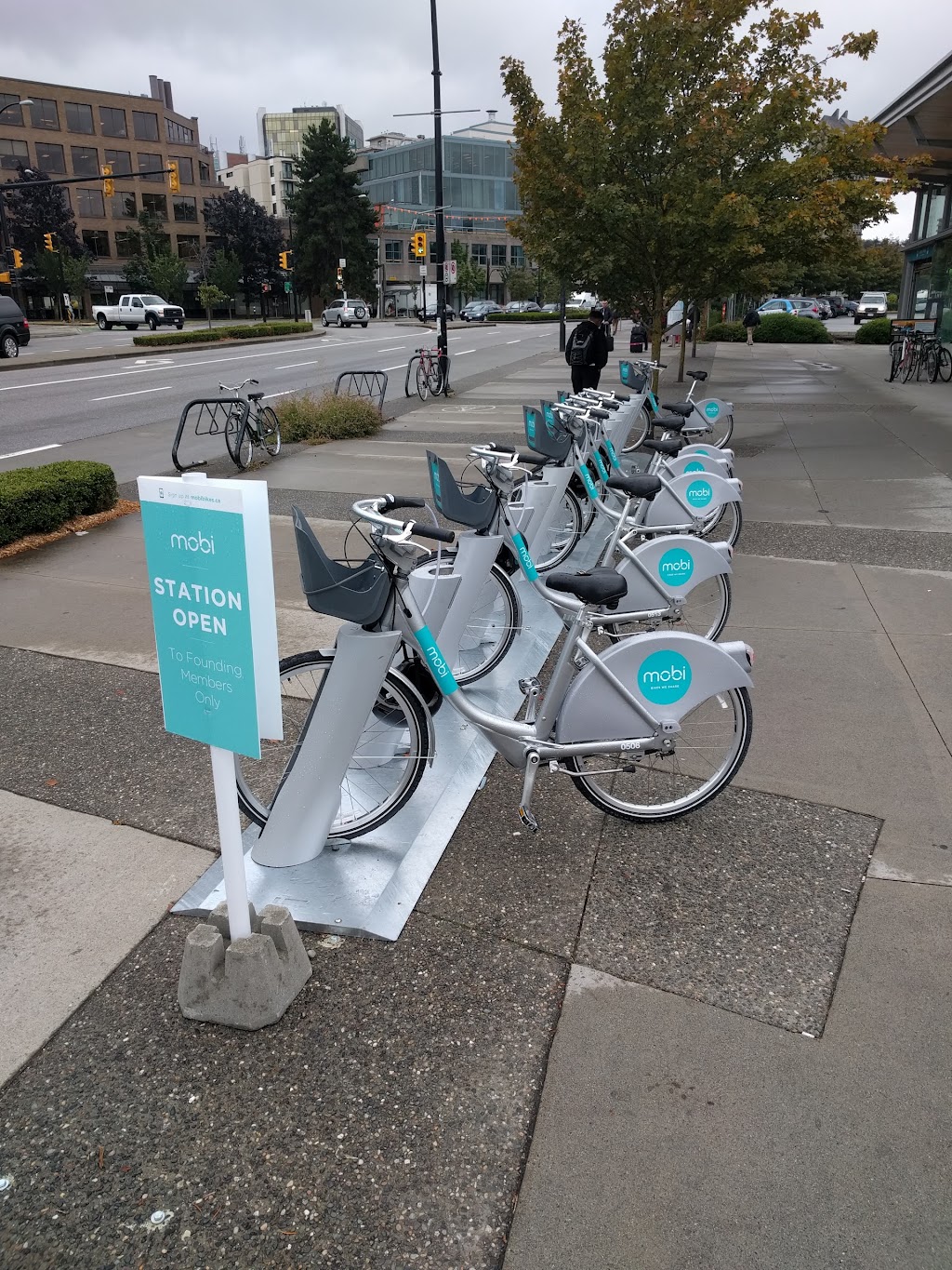 Mobi Bike Station | 595 W 2nd Ave, Vancouver, BC V5Z 1A1, Canada | Phone: (778) 655-1800