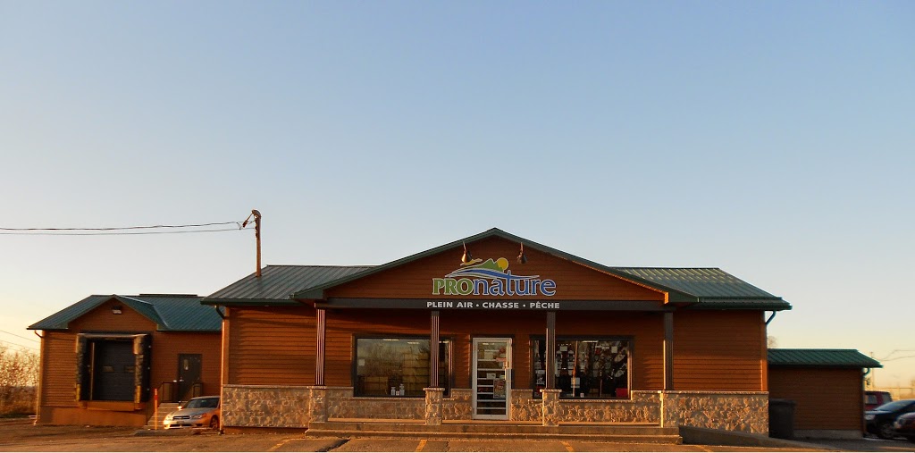 Pronature Plessisville | 305 route 116 Ouest, Plessisville, QC G6L 2Y2, Canada | Phone: (819) 362-8383