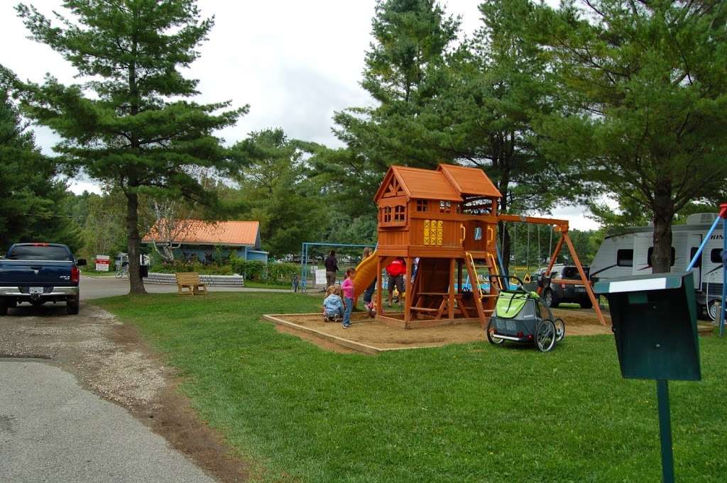 Camping Cantley | 100 Chemin Sainte - Élisabeth, Cantley, QC J8V 3G4, Canada | Phone: (819) 827-1056