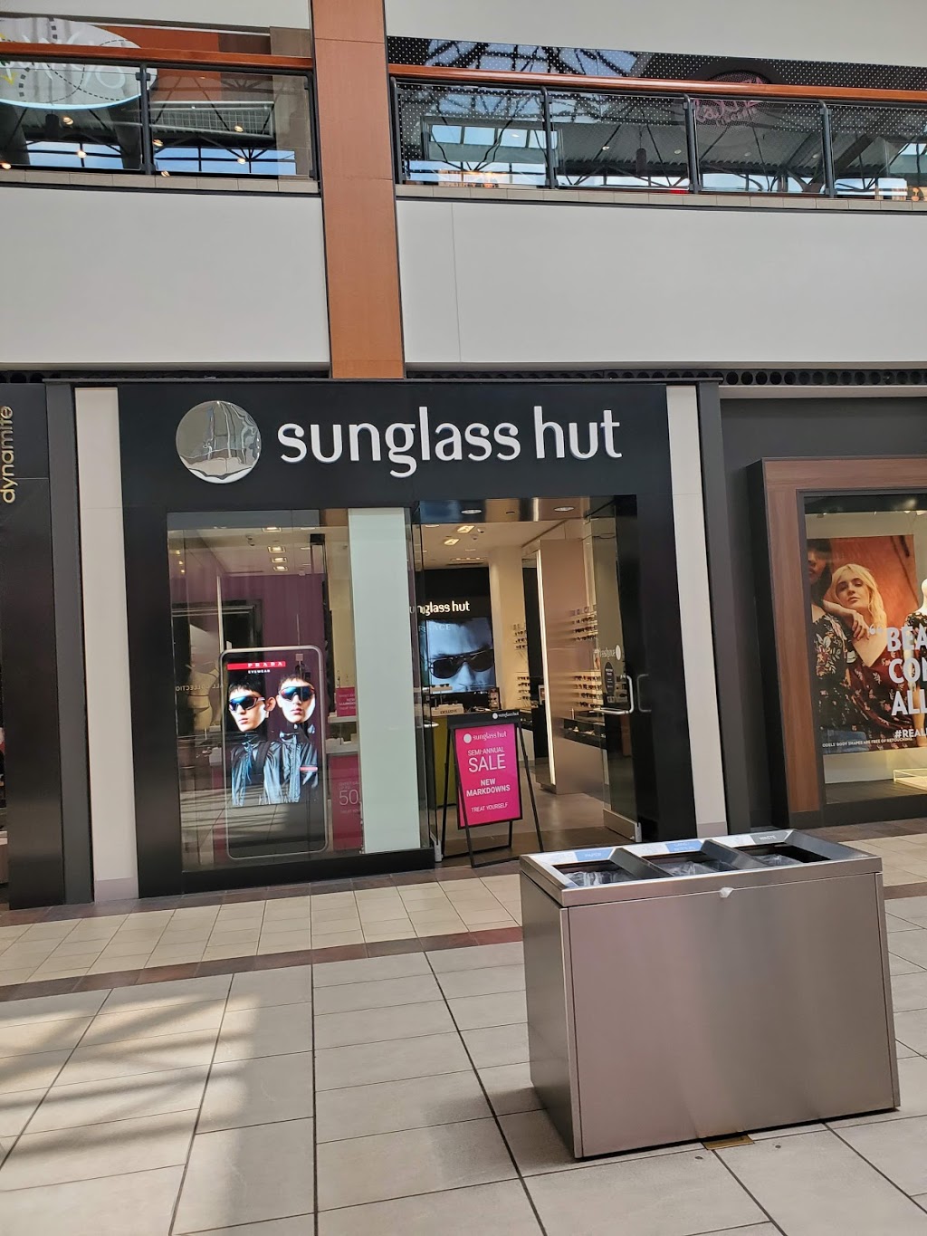 Sunglass Hut | 999 Wentworth St #V150A, Hamilton, ON L9A 4X5, Canada | Phone: (905) 318-0900