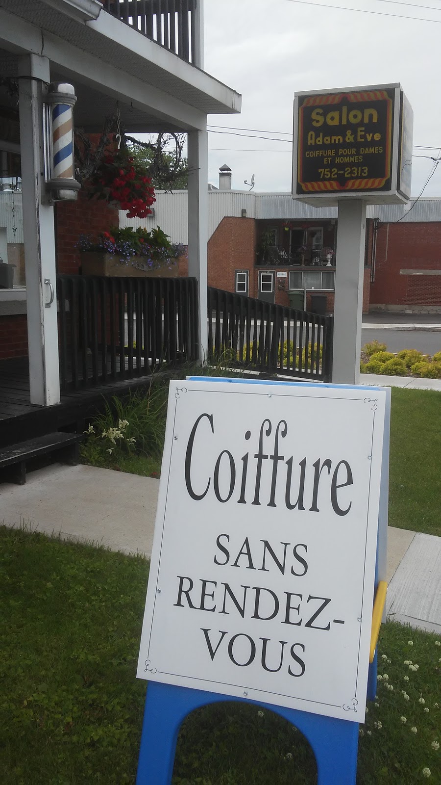 Salon Adam & Eve | 14 Rue de lAqueduc, Victoriaville, QC G6P 1L5, Canada | Phone: (819) 752-2313