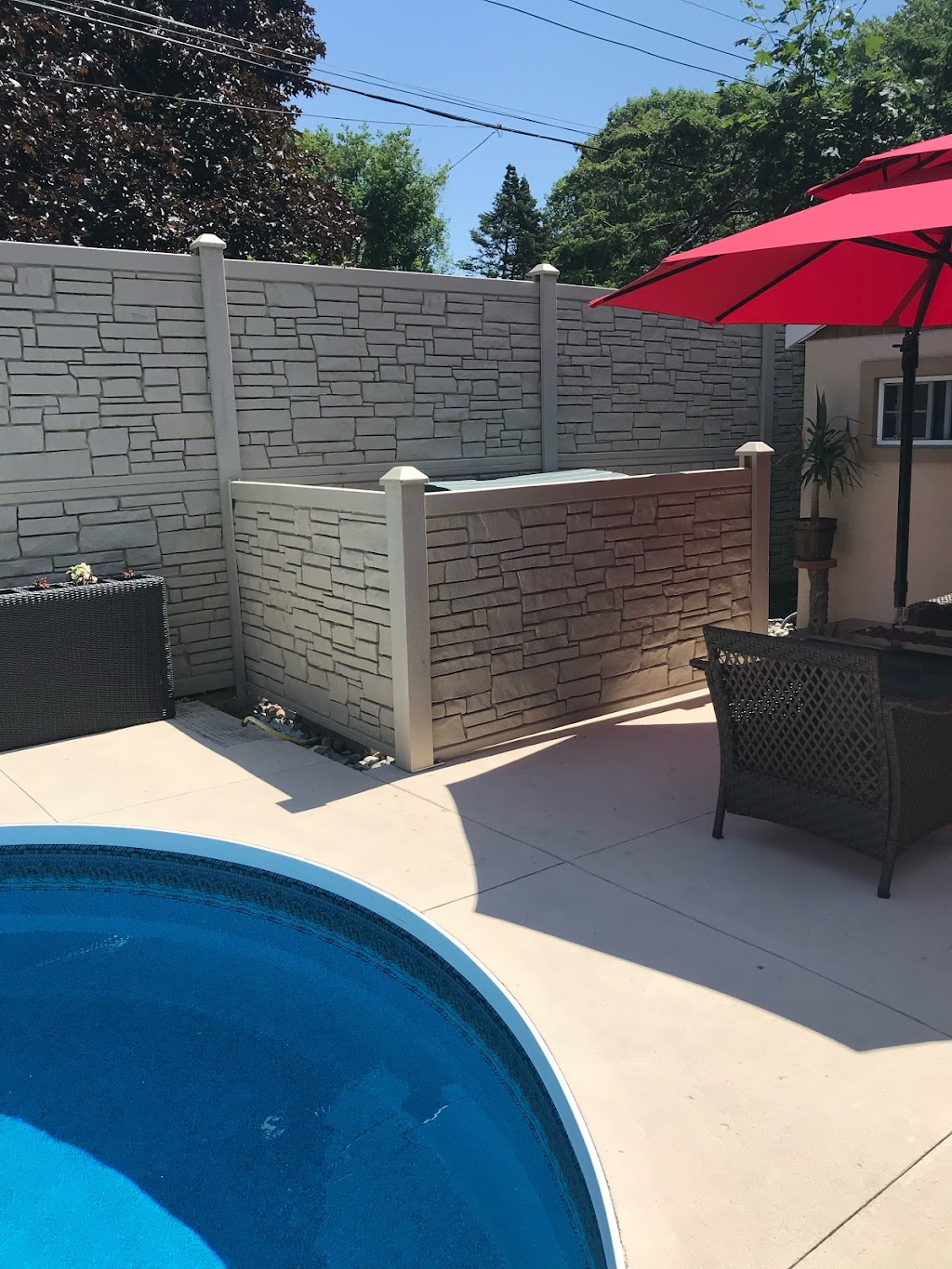 Fencescape | 1308 Humber Pl, Ottawa, ON K1B 3W3, Canada | Phone: (613) 617-4414