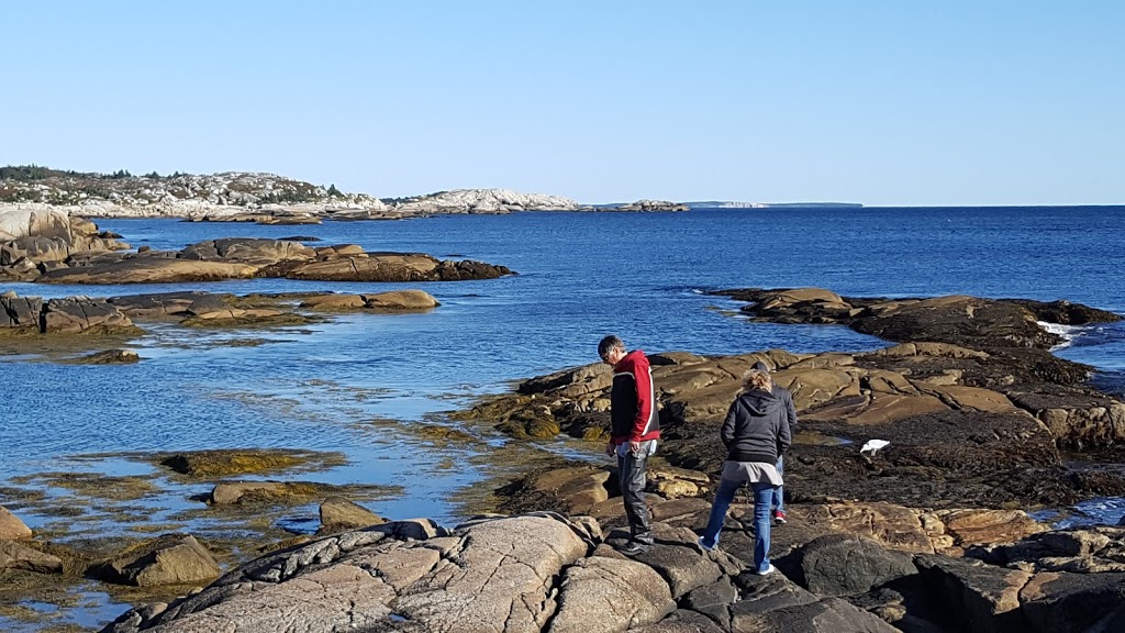 William E. deGarthe Memorial Provincial Park | 131 Peggys Cove Rd, Peggys Cove, NS B3Z 3S2, Canada | Phone: (902) 823-2256