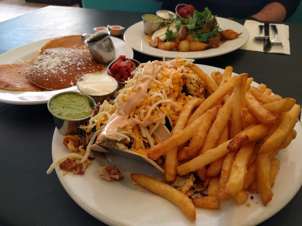 The Five & Dime Diner | 2305 Beacon Ave, Sidney, BC V8L 1W9, Canada | Phone: (778) 351-1555