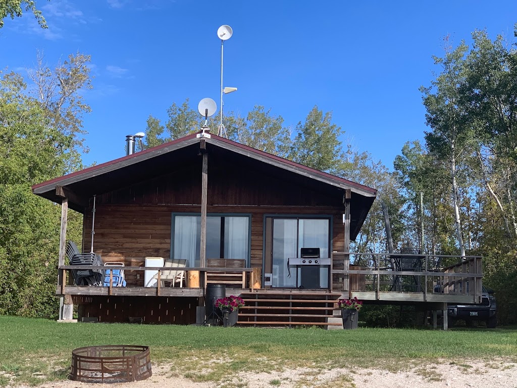 Rohl Lake House #1 | 1 Willow Beach, Moosehorn, MB R0C 2E0, Canada | Phone: (204) 451-1754