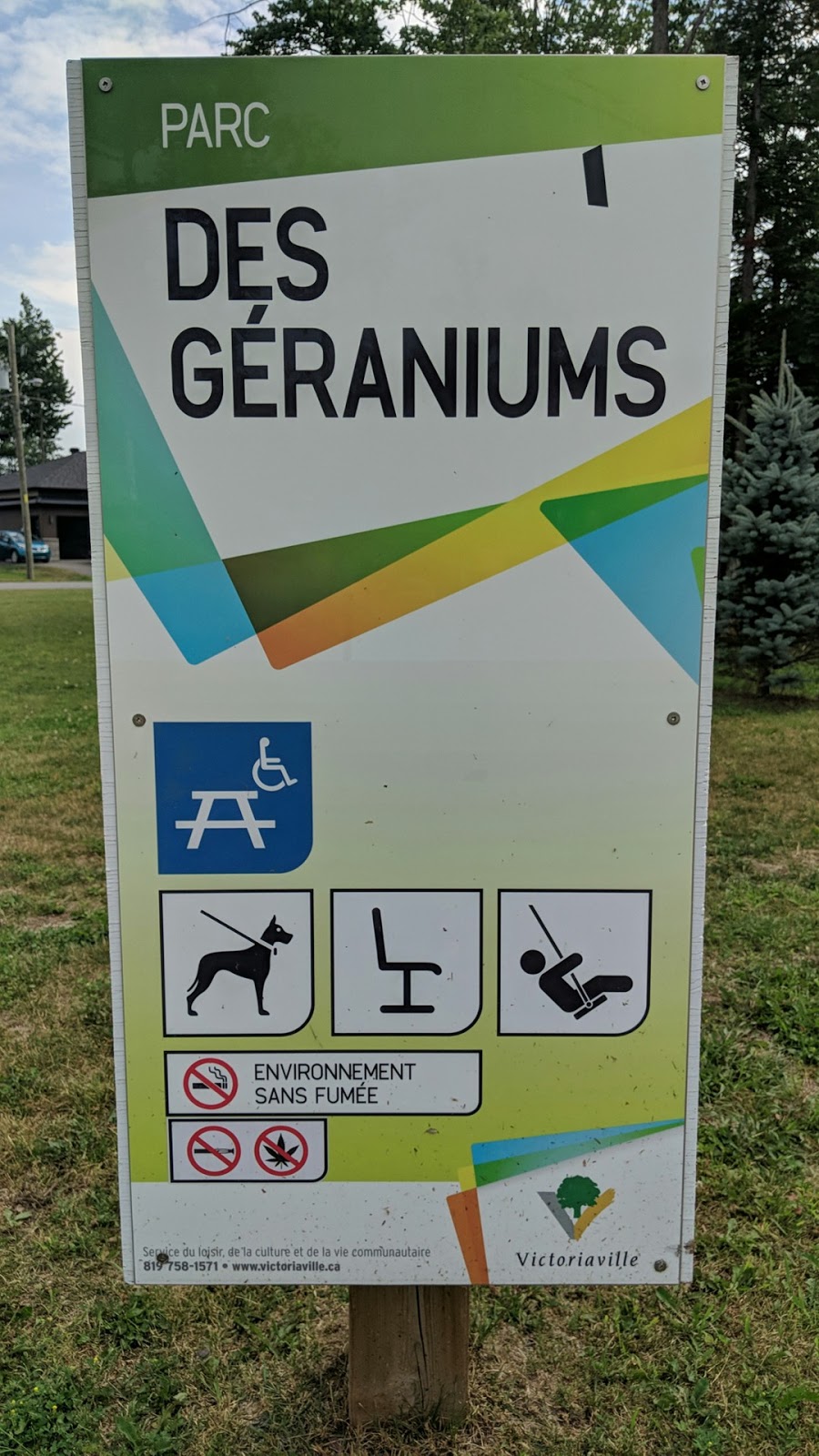 Parc des Géraniums | 45 Rue des Iris, Victoriaville, QC G6T 0M7, Canada | Phone: (819) 758-1571