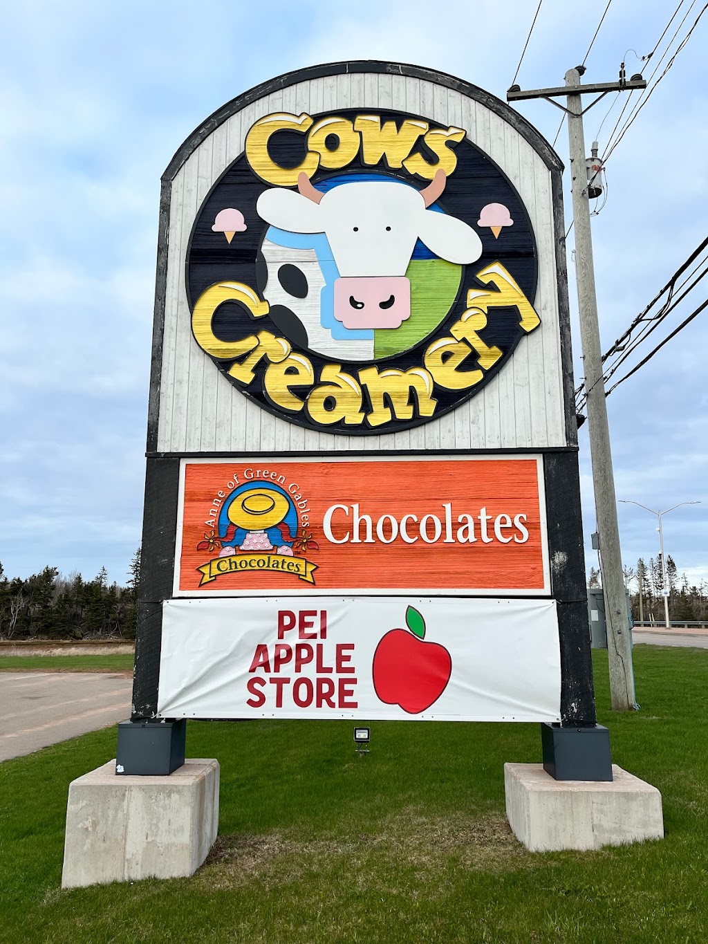 COWS Creamery | 12 Milky Wy, Charlottetown, PE C1E 2E2, Canada | Phone: (902) 628-3614