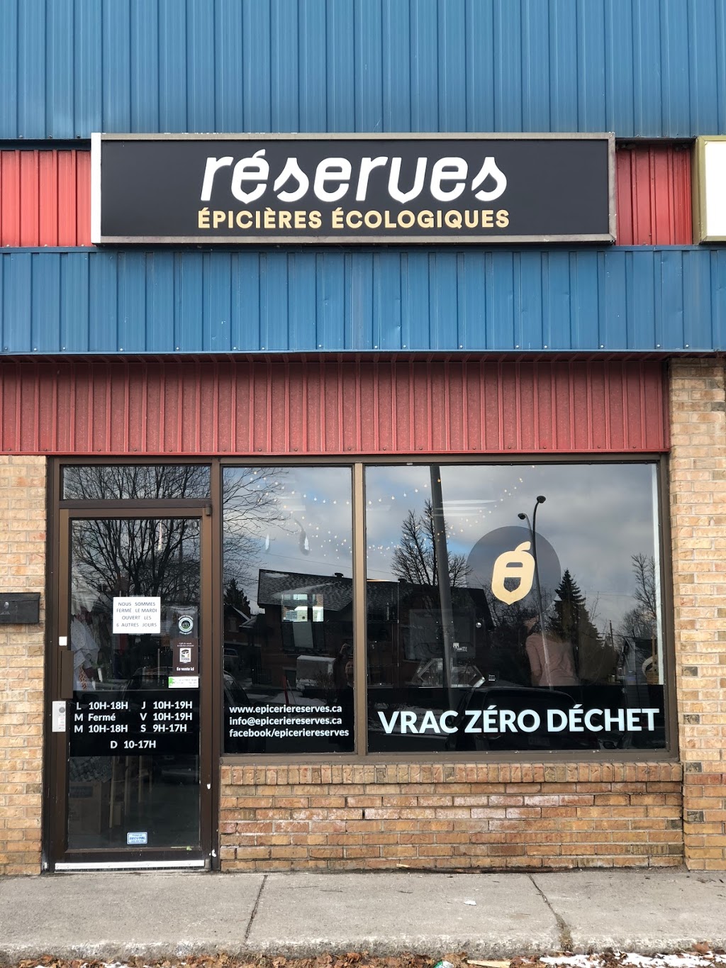 Épicerie Réserves | 191 Boulevard de Mortagne Local 5, Boucherville, QC J4B 1A9, Canada | Phone: (450) 300-2988