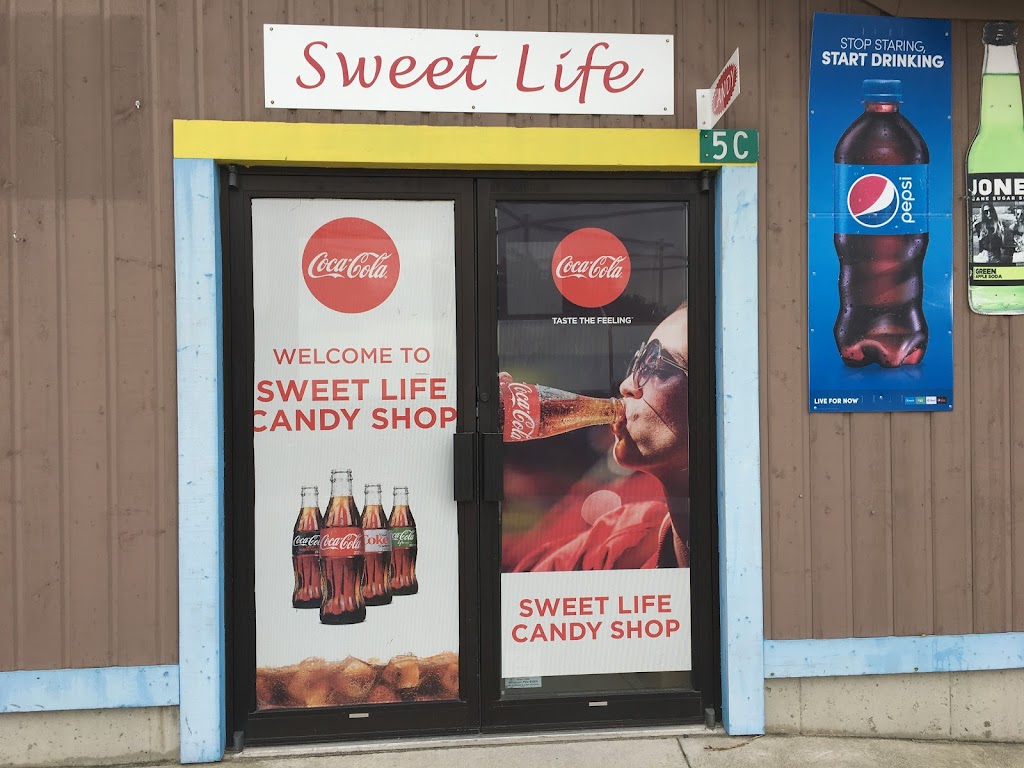 Sweet Life Candy Shop | 5 Lakeshore Blvd N, Sauble Beach, ON N0H 2G0, Canada | Phone: (647) 995-5624