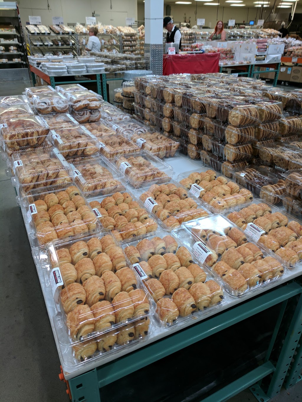 Costco Wholesale | 60 Rue de Strasbourg, Candiac, QC J5R 0B4, Canada | Phone: (450) 444-3453