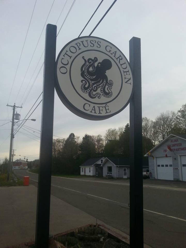 The Octopuss Garden Cafe | 8561 Main St, Alma, NB E4H 1N1, Canada | Phone: (506) 887-1020