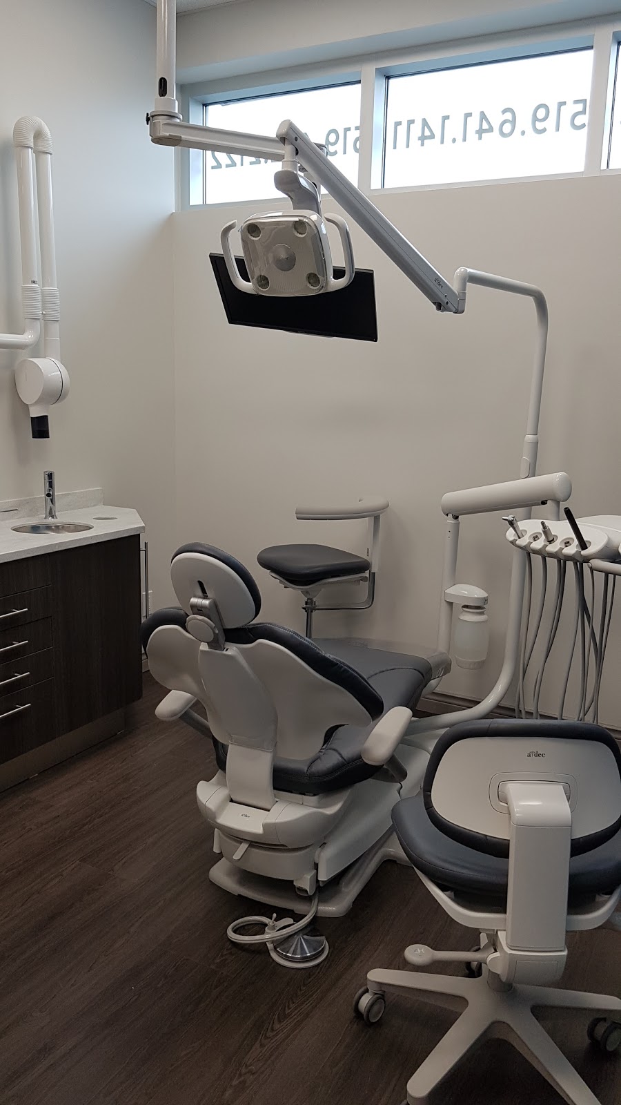 Apple Tree Dental | 1365 Beaverbrook Ave Unit 102, London, ON N6H 4K9, Canada | Phone: (519) 641-1411