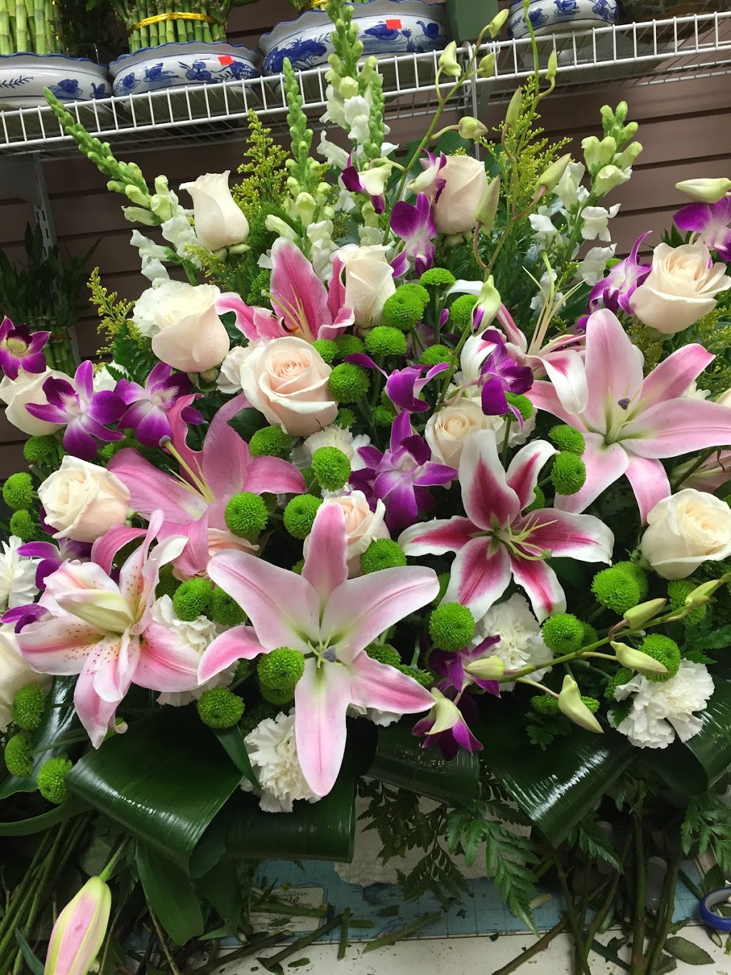 Celebrity Centre Flowers | 8360 Kennedy Rd, Unionville, ON L3R 8W4, Canada | Phone: (905) 474-2883