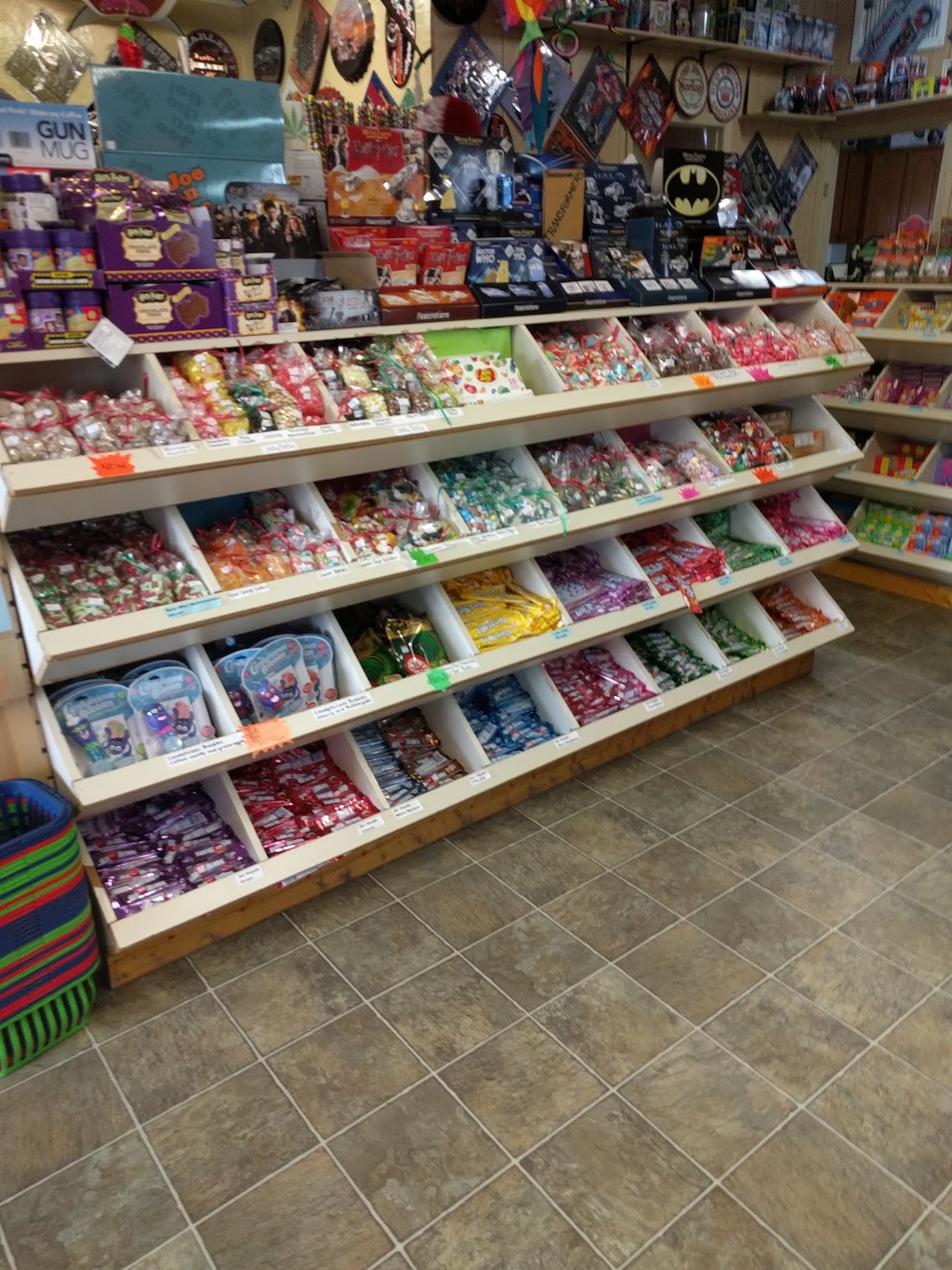 Candy Shoppe | 8640 ON-11, Orillia, ON L3V 6H3, Canada | Phone: (705) 325-8334