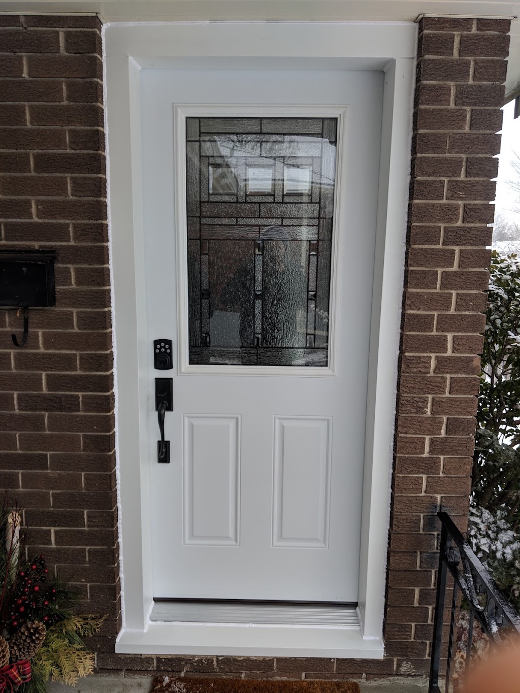 Diamond Garage Doors | 1633 Colborne St E, Brantford, ON N3T 5L4, Canada | Phone: (519) 774-1471