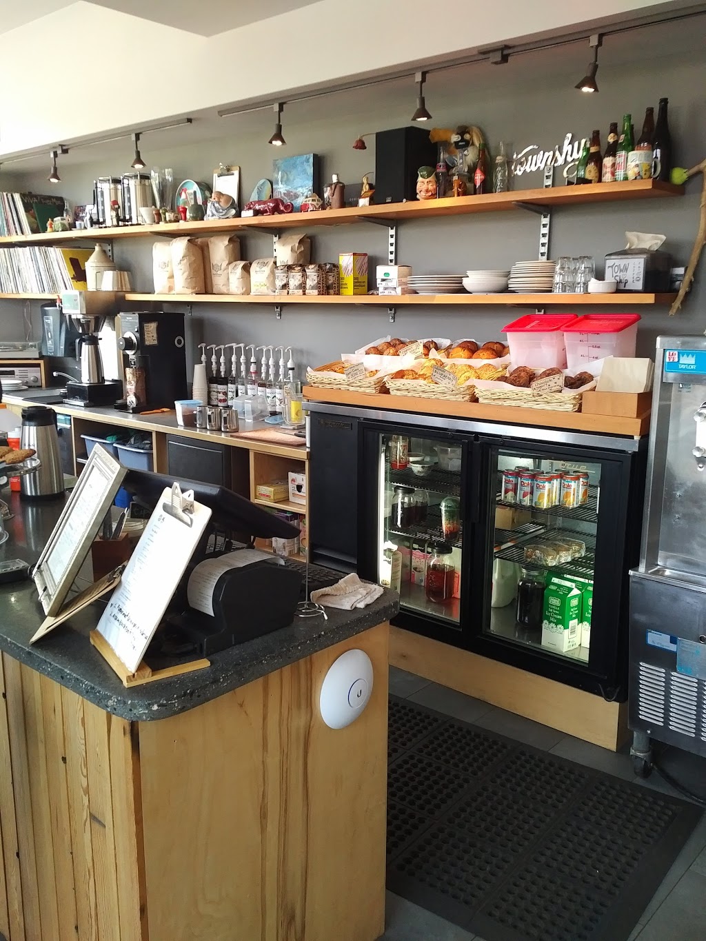 Township Coffee | 4343 Tyndall Rd, Victoria, BC V8N 6M9, Canada | Phone: (778) 265-3253