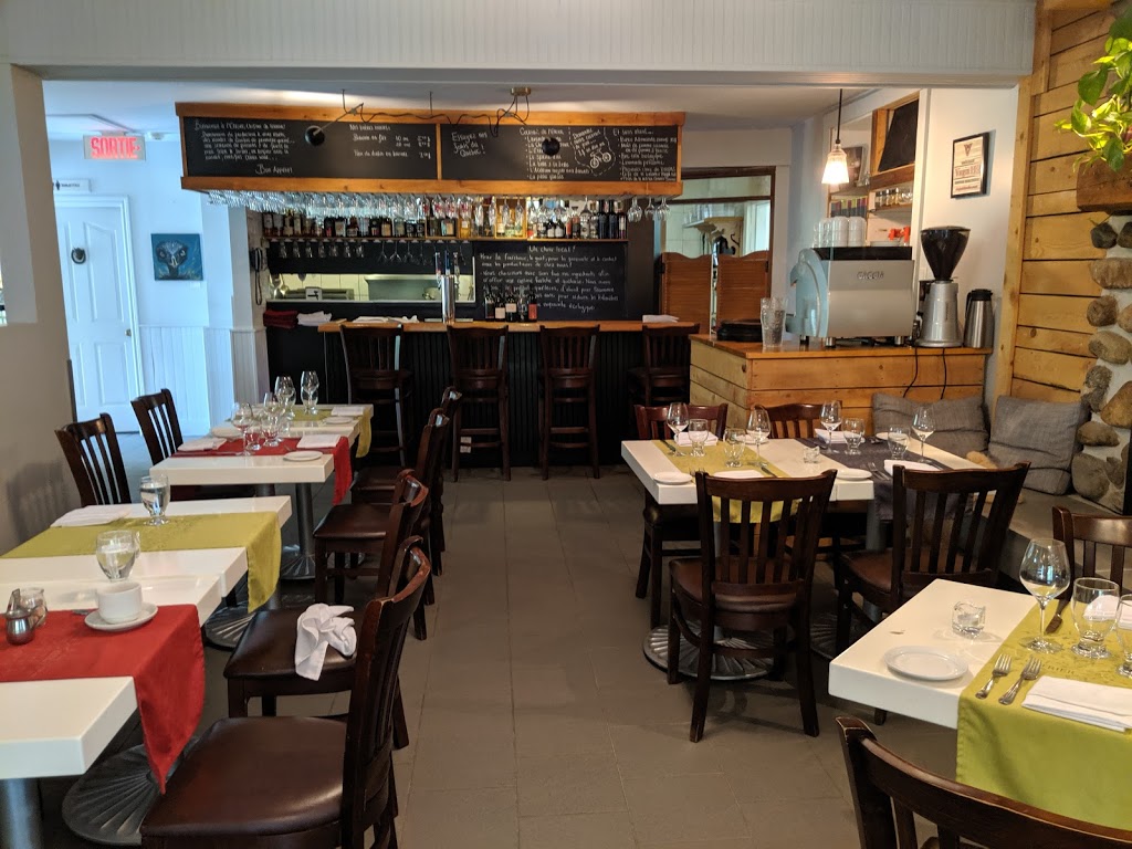 Restaurant LEtrier | 547 Rue Shefford, Bromont, QC J2L 1B9, Canada | Phone: (450) 534-3562