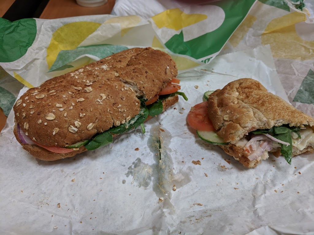Subway | 204 Lauzon Rd, Windsor, ON N8S 3L6, Canada | Phone: (519) 945-4974