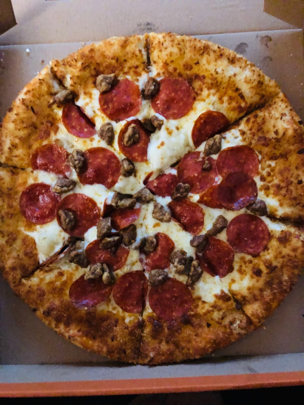 Little Caesars Pizza | 355 Montreal Rd, Vanier, ON K1L 8H3, Canada | Phone: (613) 741-0229