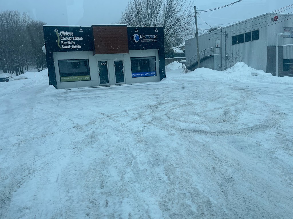 Déneigement St Émile, résidentiel/commercial | 1916 Av. Lapierre, Québec, QC G3E 1L6, Canada | Phone: (418) 849-3030