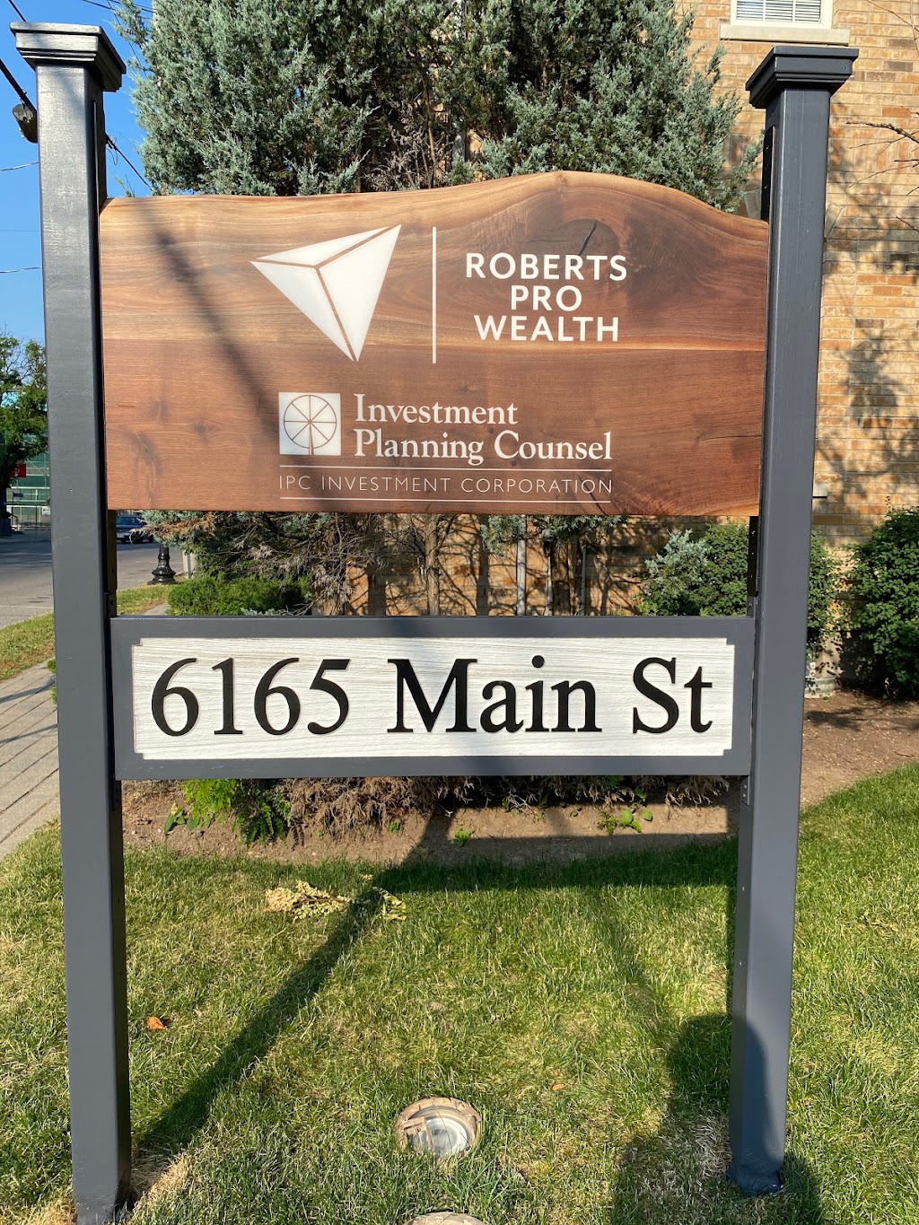 Roberts Pro Wealth | 1-6165 Main St, Whitchurch-Stouffville, ON L4A 4H8, Canada | Phone: (905) 640-5770